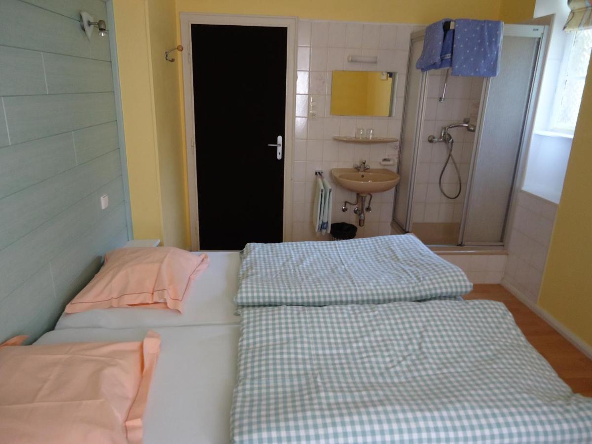 Hostellerie De La Vallee Heffingen Номер фото
